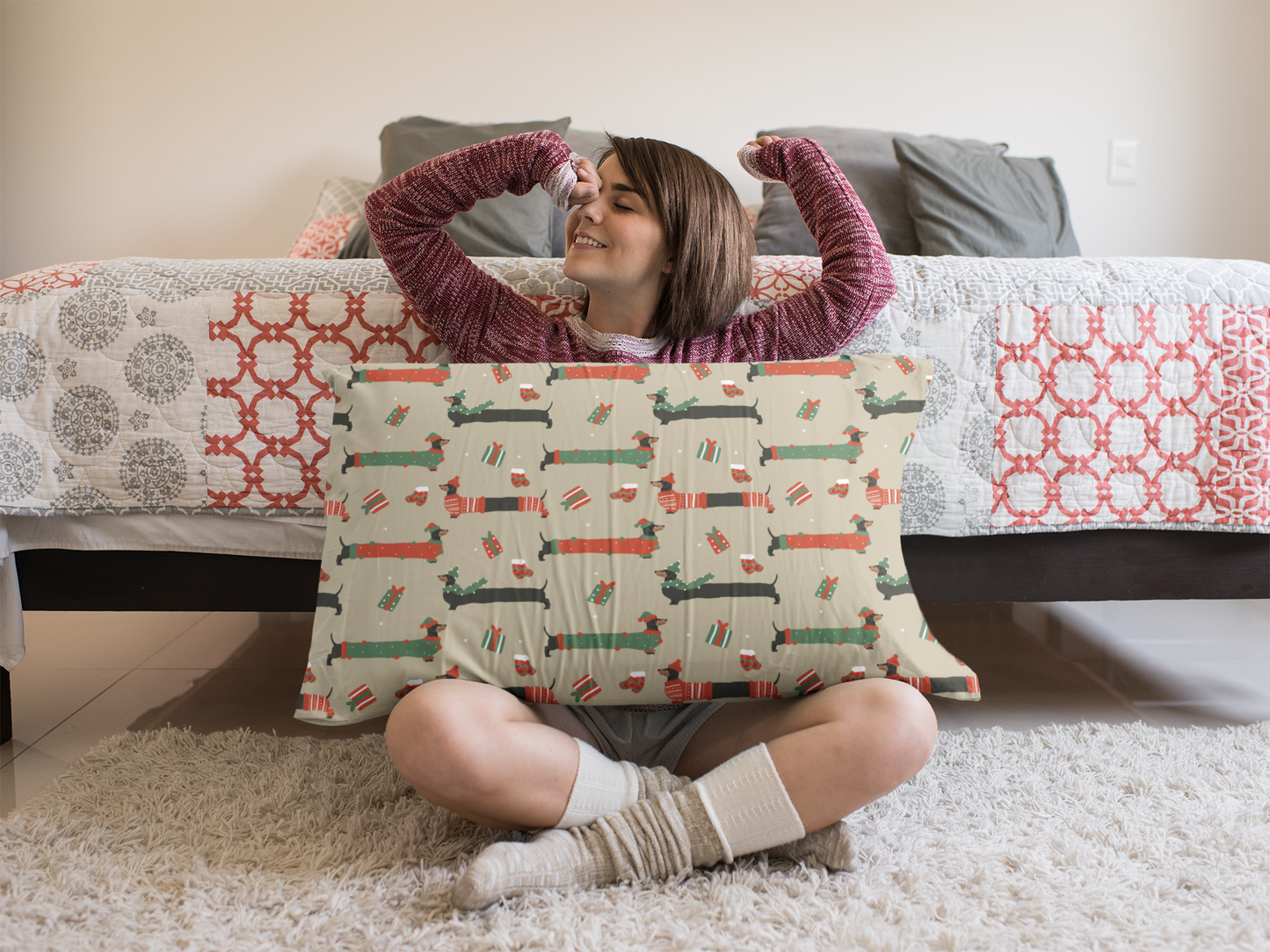 Lovely seamless Christmas dachshund/wiener dogs on a beige background (extended license)